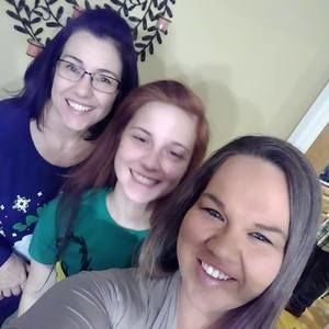 Meet your Posher, Mona